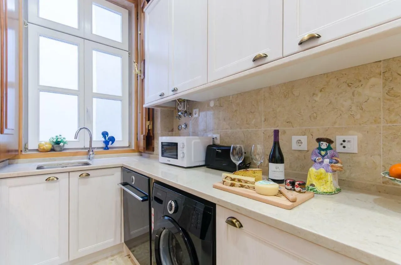 Baixa Downtown Fabulous And Sophisticate Apartment With Elevator 18Th Century Building Lisbon 0*,  Portugal